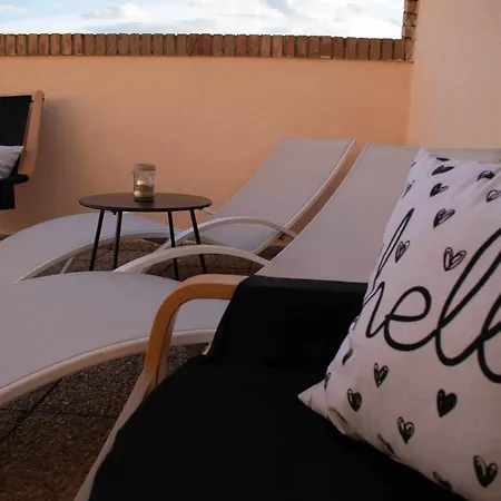 Atico Con Vistas Al Castillo Al Lado Del Mar アパート *