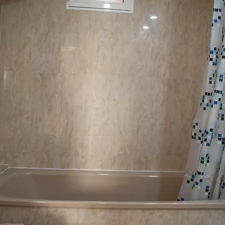 Atico Con Vistas Al Castillo Al Lado Del Mar