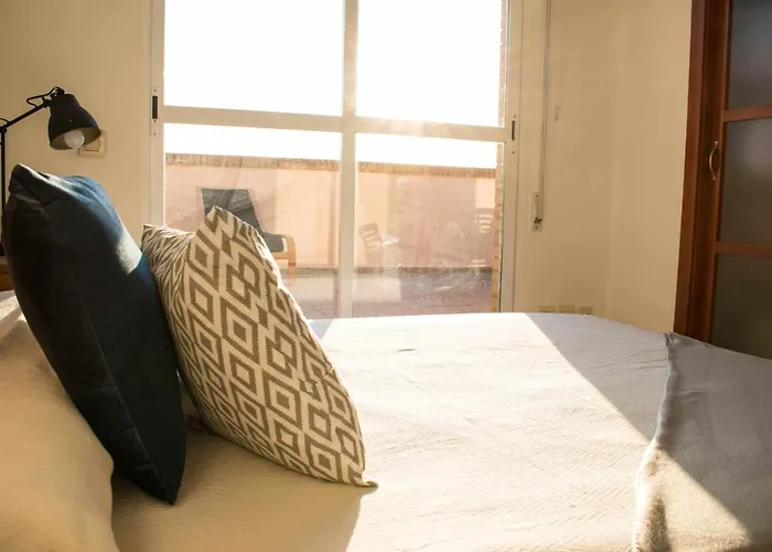 Atico Con Vistas Al Castillo Al Lado Del Mar *