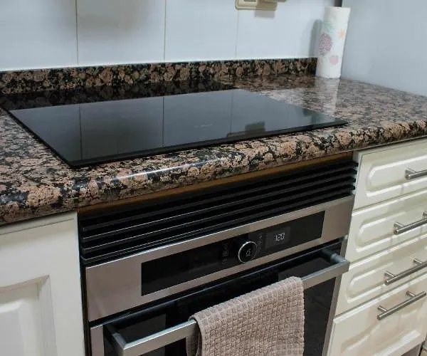 Atico Con Vistas Al Castillo Al Lado Del Mar Apartamento *