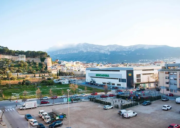 Atico Con Vistas Al Castillo Al Lado Del Mar *