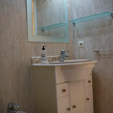 Atico Con Vistas Al Castillo Al Lado Del Mar