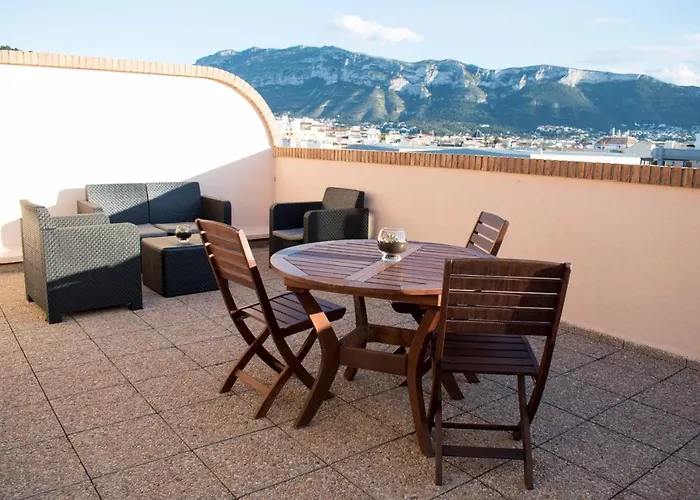 Atico Con Vistas Al Castillo Al Lado Del Mar شقة دينايا